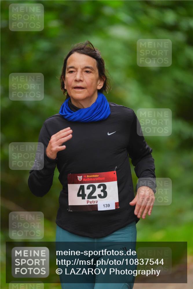 11.10.2026 - Bramfelder Halbmarathon 2026 LAZAROV Photography http://msf.ph/oto/10837544 11.10.2026 11:52:08 Laufen 35, 423, 139 meine-sportfotos.de