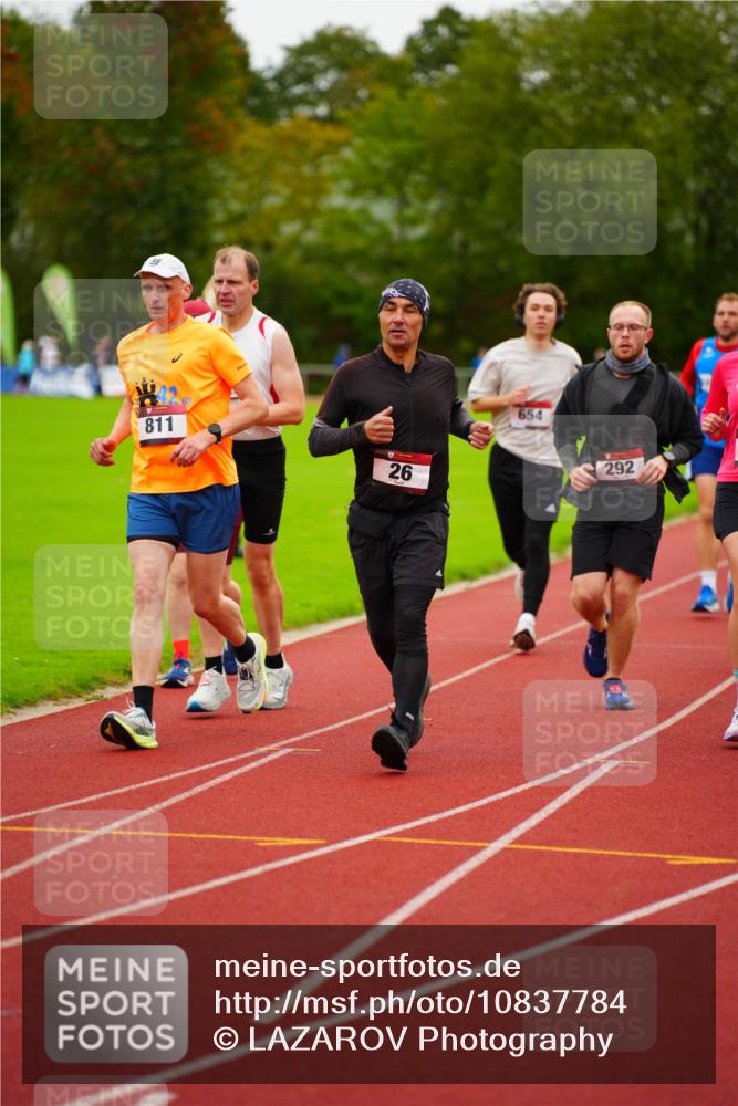 11.10.2026 - Bramfelder Halbmarathon 2026 LAZAROV Photography http://msf.ph/oto/10837784 11.10.2026 09:34:55 Laufen 811, 26, 654, 292 meine-sportfotos.de
