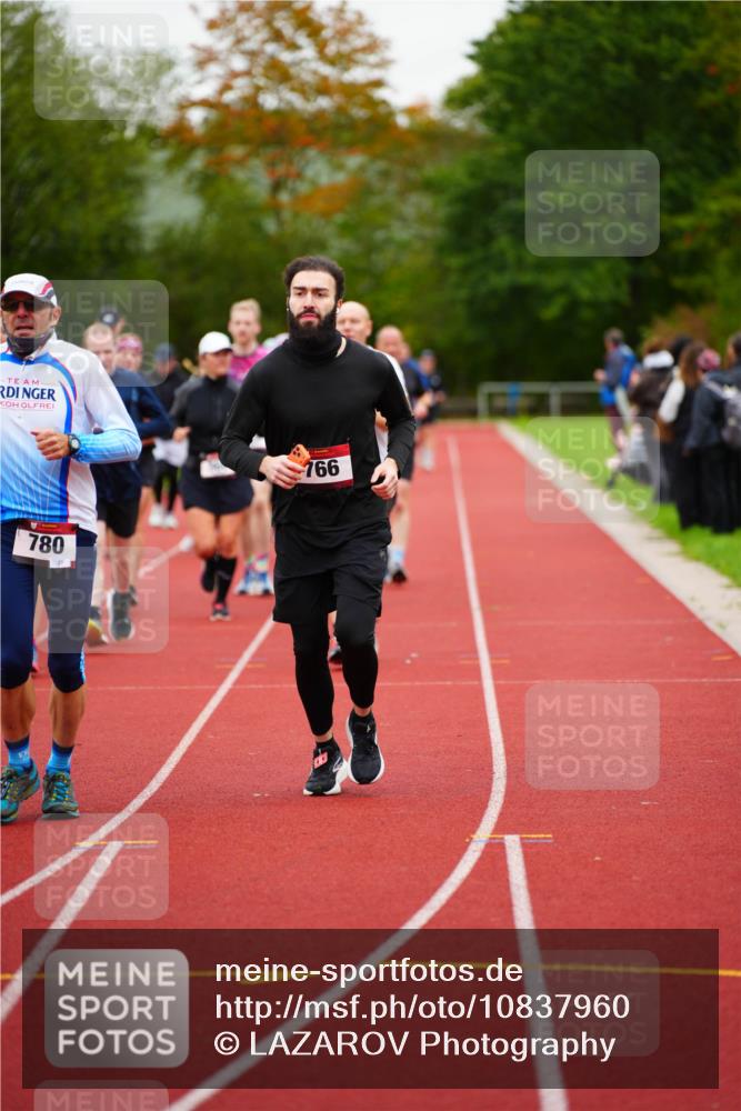11.10.2026 - Bramfelder Halbmarathon 2026 LAZAROV Photography http://msf.ph/oto/10837960 11.10.2026 09:35:39 Laufen 780, 21, 766 meine-sportfotos.de