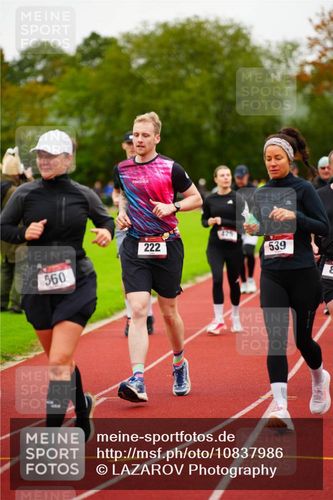 11.10.2026 - Bramfelder Halbmarathon 2026 LAZAROV Photography http://msf.ph/oto/10837986 11.10.2026 09:35:45 Laufen 560, 222, 539, 8 meine-sportfotos.de