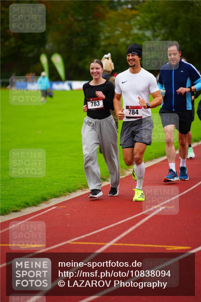 11.10.2026 - Bramfelder Halbmarathon 2026 LAZAROV Photography http://msf.ph/oto/10838094 11.10.2026 09:36:11 Laufen 783, 784 meine-sportfotos.de