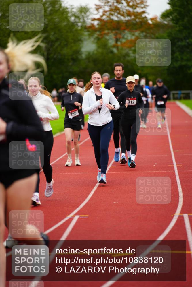 11.10.2026 - Bramfelder Halbmarathon 2026 LAZAROV Photography http://msf.ph/oto/10838120 11.10.2026 09:36:17 Laufen 312, 356 meine-sportfotos.de