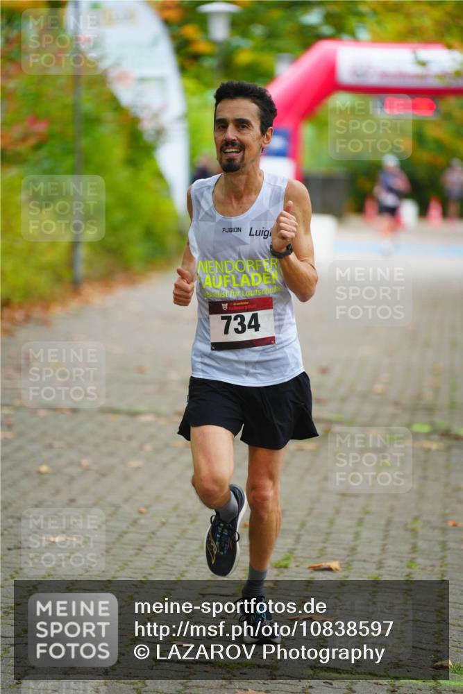 11.10.2026 - Bramfelder Halbmarathon 2026 LAZAROV Photography http://msf.ph/oto/10838597 11.10.2026 10:11:30 Laufen 734 meine-sportfotos.de
