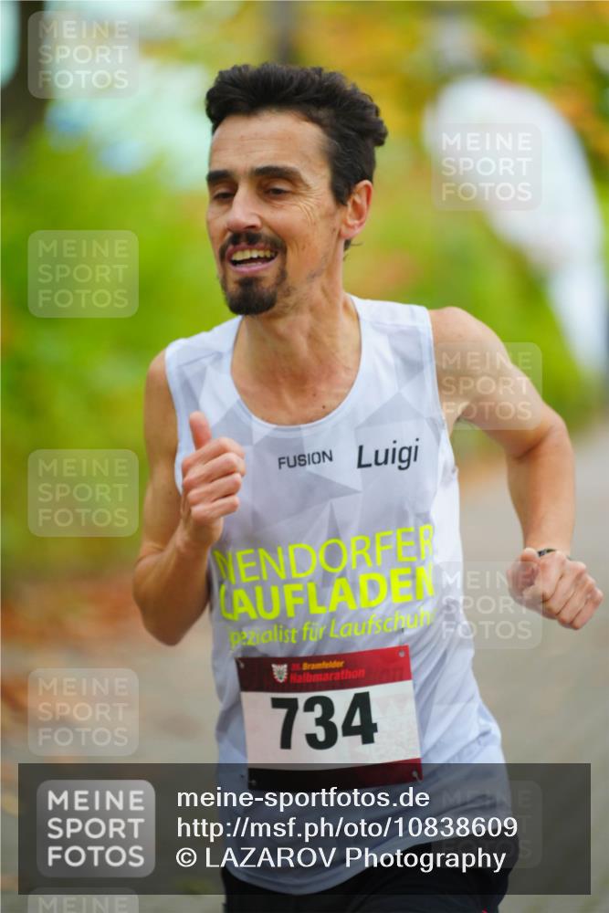 11.10.2026 - Bramfelder Halbmarathon 2026 LAZAROV Photography http://msf.ph/oto/10838609 11.10.2026 10:11:31 Laufen 734 meine-sportfotos.de