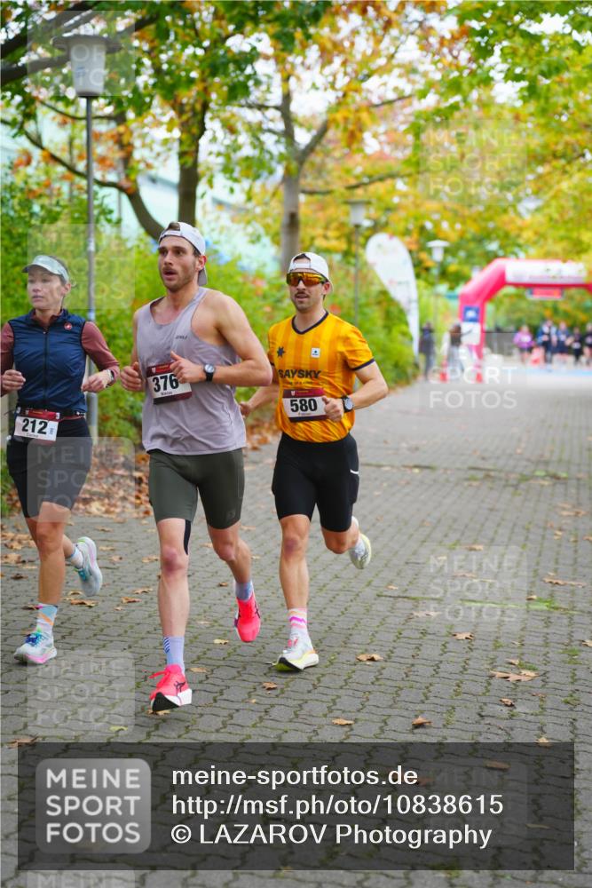 11.10.2026 - Bramfelder Halbmarathon 2026 LAZAROV Photography http://msf.ph/oto/10838615 11.10.2026 10:11:47 Laufen 212, 376, 580 meine-sportfotos.de