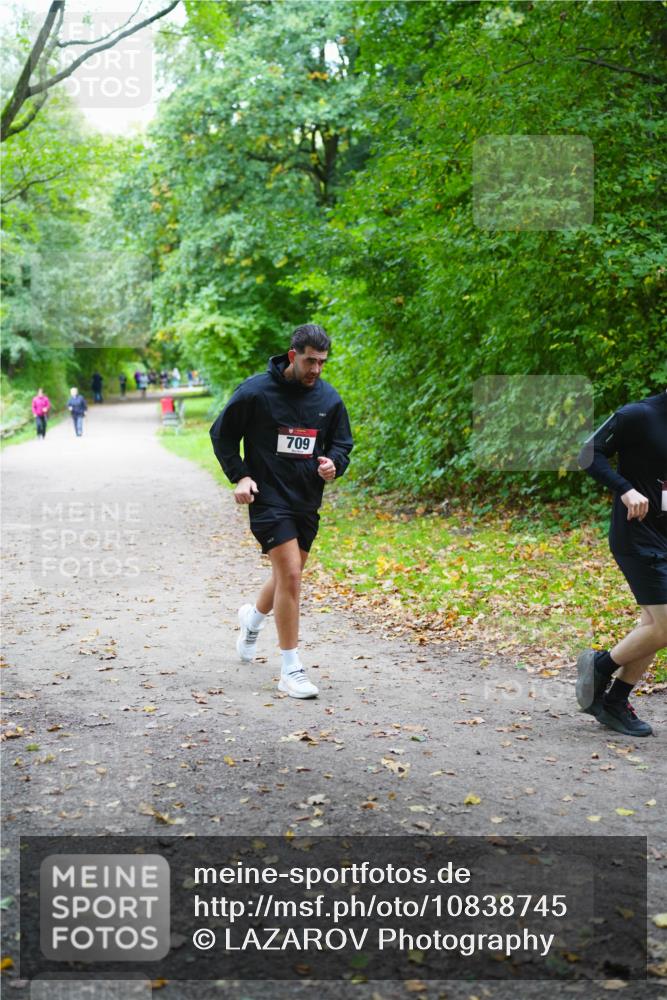 11.10.2026 - Bramfelder Halbmarathon 2026 LAZAROV Photography http://msf.ph/oto/10838745 11.10.2026 10:42:46 Laufen 709 meine-sportfotos.de