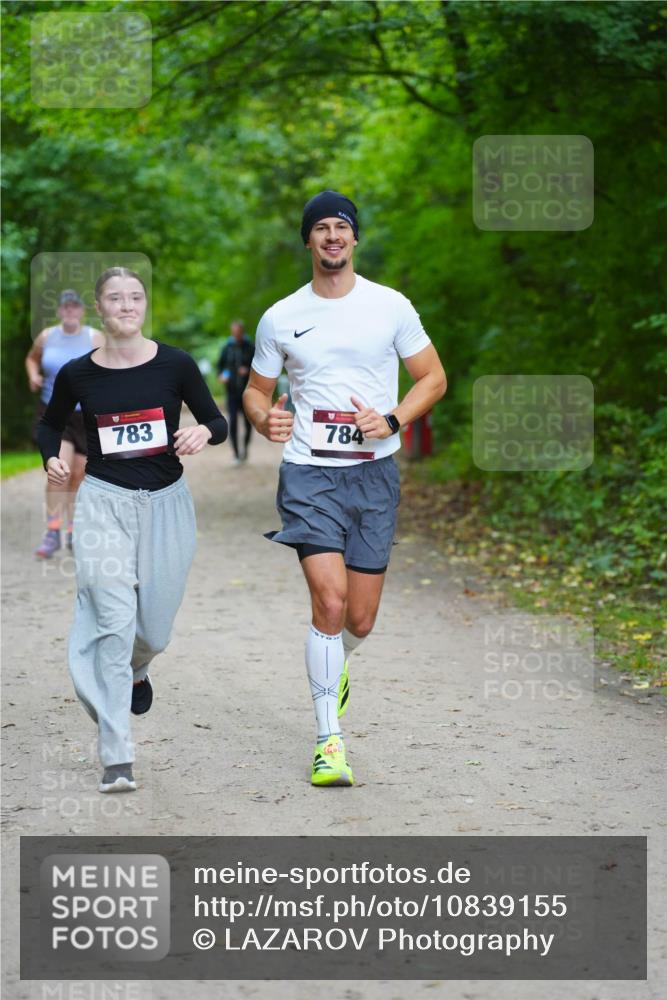 11.10.2026 - Bramfelder Halbmarathon 2026 LAZAROV Photography http://msf.ph/oto/10839155 11.10.2026 11:43:24 Laufen 783, 784 meine-sportfotos.de