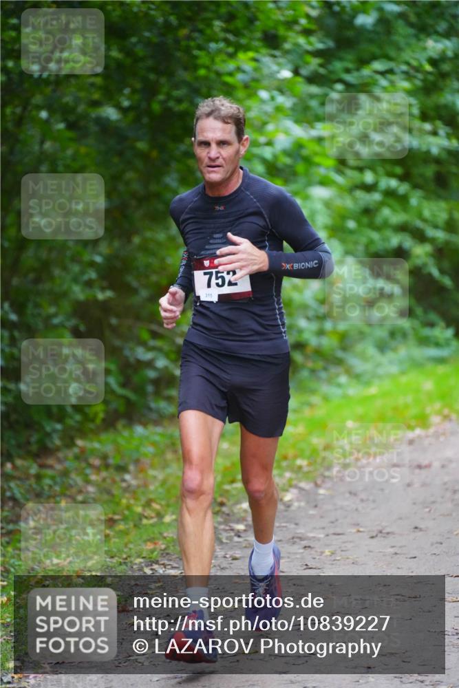 11.10.2026 - Bramfelder Halbmarathon 2026 LAZAROV Photography http://msf.ph/oto/10839227 11.10.2026 11:49:09 Laufen 752, 315 meine-sportfotos.de
