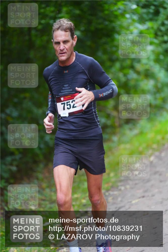 11.10.2026 - Bramfelder Halbmarathon 2026 LAZAROV Photography http://msf.ph/oto/10839231 11.10.2026 11:49:10 Laufen 752, 315 meine-sportfotos.de