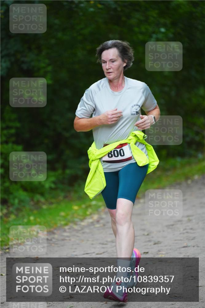11.10.2026 - Bramfelder Halbmarathon 2026 LAZAROV Photography http://msf.ph/oto/10839357 11.10.2026 11:55:20 Laufen 800, 43, 2026 meine-sportfotos.de