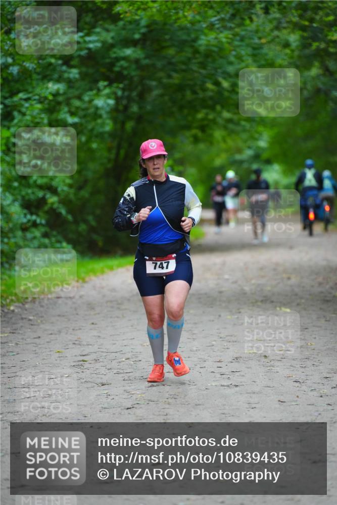 11.10.2026 - Bramfelder Halbmarathon 2026 LAZAROV Photography http://msf.ph/oto/10839435 11.10.2026 11:57:18 Laufen 747 meine-sportfotos.de