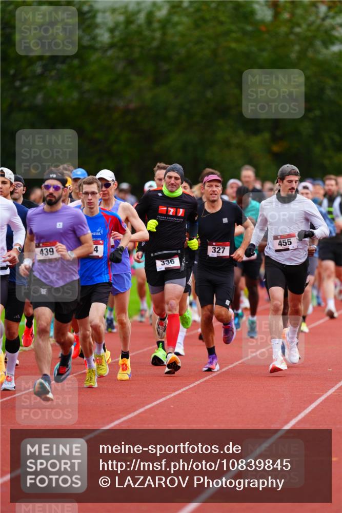 11.10.2026 - Bramfelder Halbmarathon 2026 LAZAROV Photography http://msf.ph/oto/10839845 11.10.2026 09:30:24 Laufen 439, 4, 336, 455, 327 meine-sportfotos.de