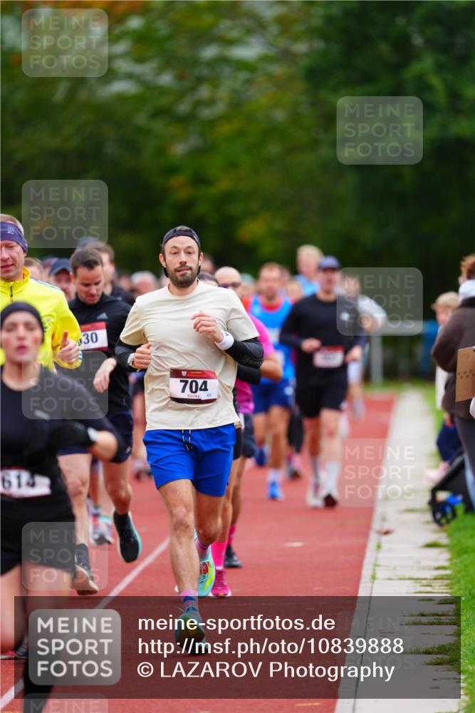 11.10.2026 - Bramfelder Halbmarathon 2026 LAZAROV Photography http://msf.ph/oto/10839888 11.10.2026 09:30:50 Laufen 614, 30, 704, 63 meine-sportfotos.de