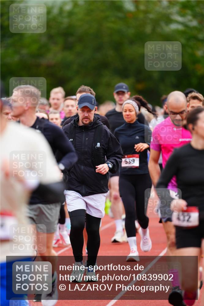 11.10.2026 - Bramfelder Halbmarathon 2026 LAZAROV Photography http://msf.ph/oto/10839902 11.10.2026 09:30:55 Laufen 539, 432 meine-sportfotos.de