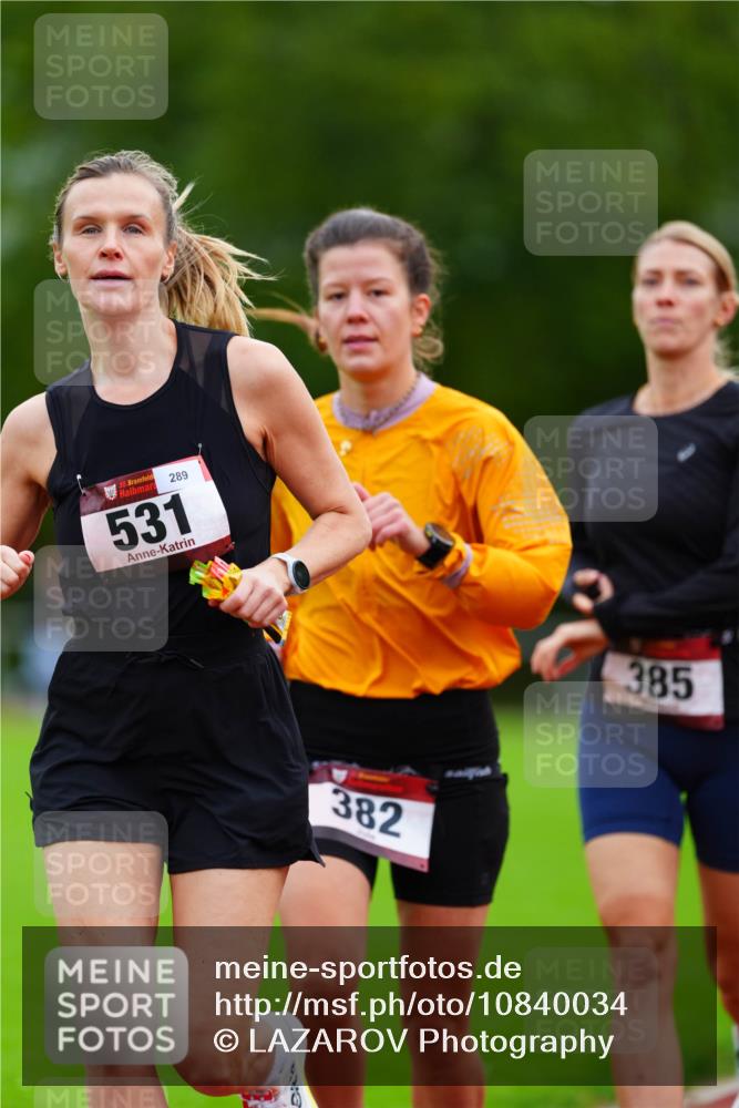 11.10.2026 - Bramfelder Halbmarathon 2026 LAZAROV Photography http://msf.ph/oto/10840034 11.10.2026 09:32:23 Laufen 531, 289, 382, 385 meine-sportfotos.de