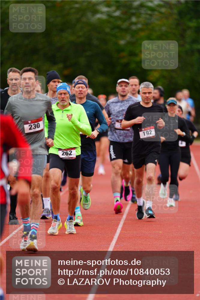 11.10.2026 - Bramfelder Halbmarathon 2026 LAZAROV Photography http://msf.ph/oto/10840053 11.10.2026 09:32:38 Laufen 230, 262, 192 meine-sportfotos.de