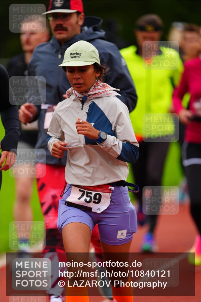 11.10.2026 - Bramfelder Halbmarathon 2026 LAZAROV Photography http://msf.ph/oto/10840121 11.10.2026 09:33:10 Laufen 759, 24 meine-sportfotos.de