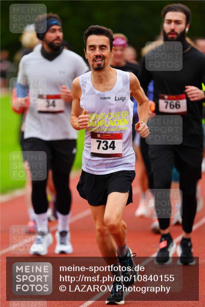 11.10.2026 - Bramfelder Halbmarathon 2026 LAZAROV Photography http://msf.ph/oto/10840155 11.10.2026 09:33:30 Laufen 34, 35, 734, 766 meine-sportfotos.de