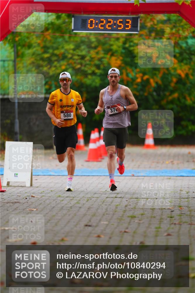 11.10.2026 - Bramfelder Halbmarathon 2026 LAZAROV Photography http://msf.ph/oto/10840294 11.10.2026 09:52:51 Laufen 4, 580, 0, 22, 53, 370 meine-sportfotos.de