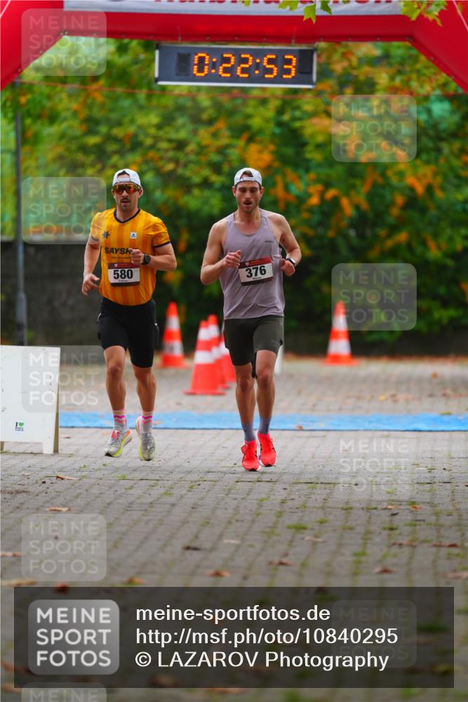 11.10.2026 - Bramfelder Halbmarathon 2026 LAZAROV Photography http://msf.ph/oto/10840295 11.10.2026 09:52:51 Laufen 580, 0, 22, 53, 376 meine-sportfotos.de