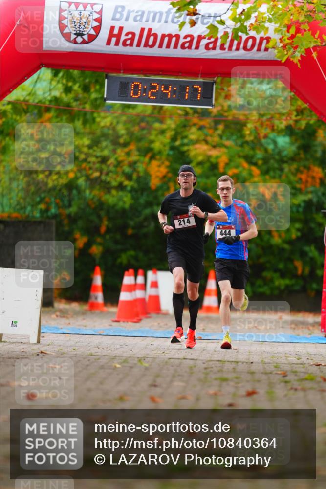 11.10.2026 - Bramfelder Halbmarathon 2026 LAZAROV Photography http://msf.ph/oto/10840364 11.10.2026 09:54:15 Laufen 0, 24, 37, 214, 444 meine-sportfotos.de