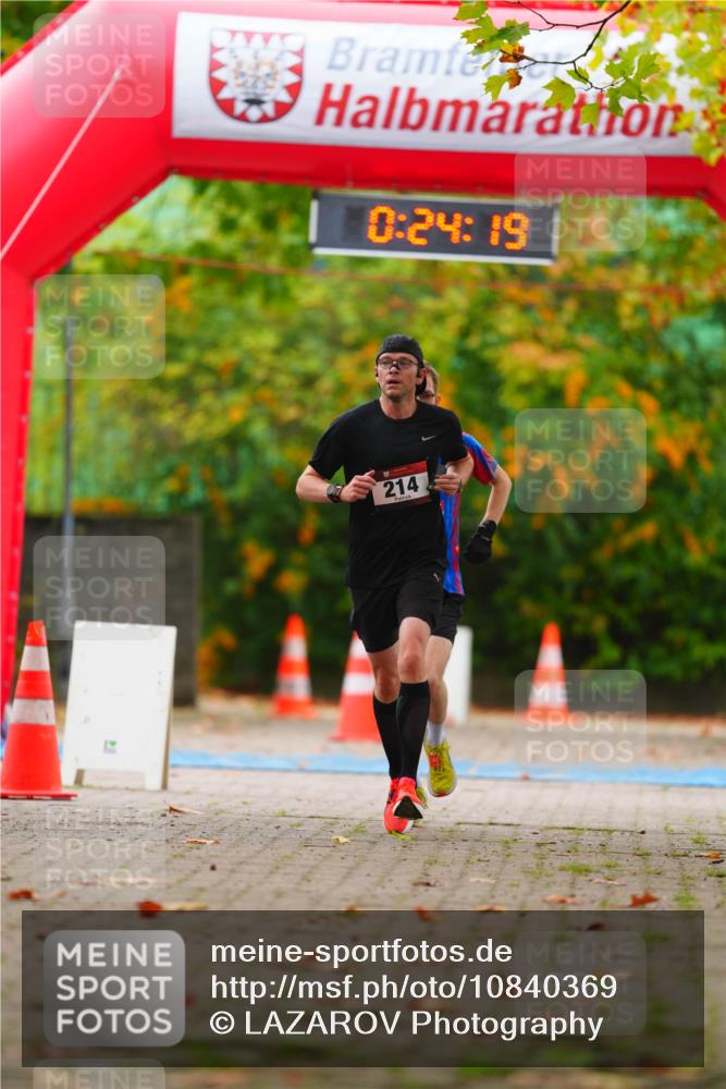 11.10.2026 - Bramfelder Halbmarathon 2026 LAZAROV Photography http://msf.ph/oto/10840369 11.10.2026 09:54:17 Laufen 0, 24, 19, 214 meine-sportfotos.de