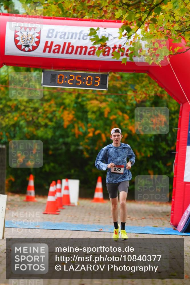 11.10.2026 - Bramfelder Halbmarathon 2026 LAZAROV Photography http://msf.ph/oto/10840377 11.10.2026 09:55:01 Laufen 0, 25, 03, 232 meine-sportfotos.de