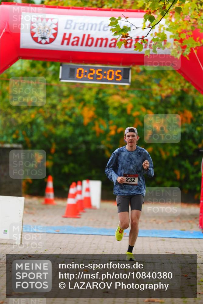 11.10.2026 - Bramfelder Halbmarathon 2026 LAZAROV Photography http://msf.ph/oto/10840380 11.10.2026 09:55:03 Laufen 10, 25, 05, 232 meine-sportfotos.de