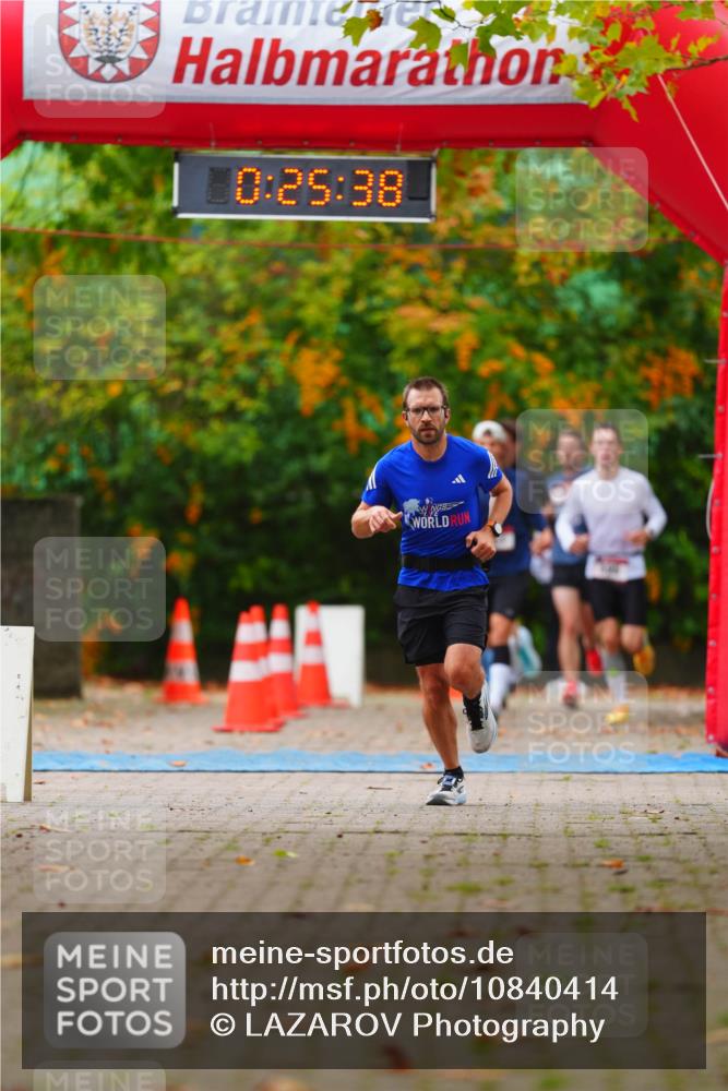 11.10.2026 - Bramfelder Halbmarathon 2026 LAZAROV Photography http://msf.ph/oto/10840414 11.10.2026 09:55:36 Laufen 0, 25, 38 meine-sportfotos.de