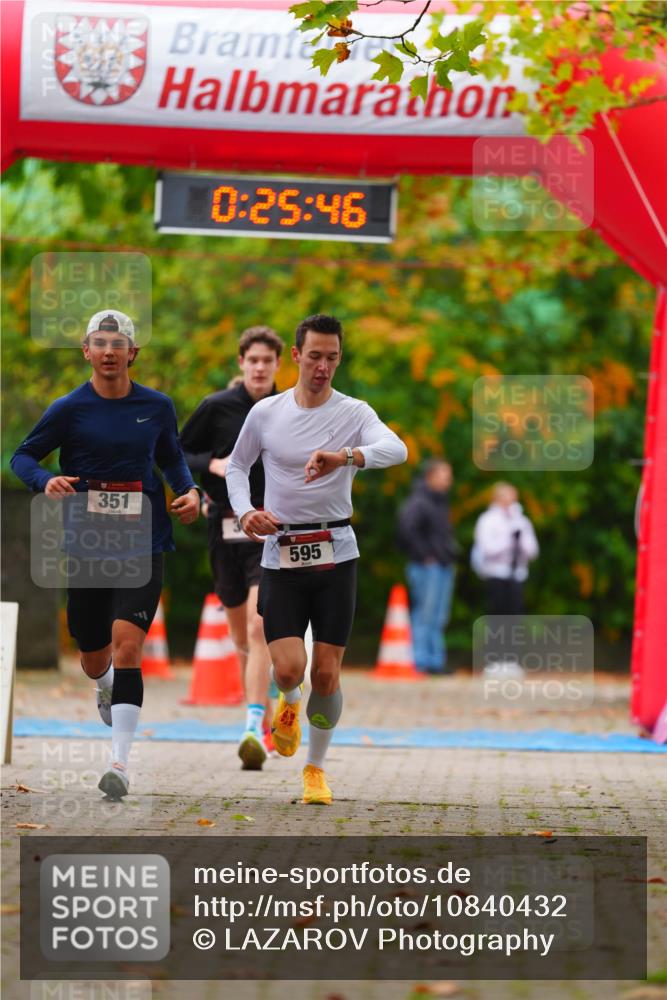 11.10.2026 - Bramfelder Halbmarathon 2026 LAZAROV Photography http://msf.ph/oto/10840432 11.10.2026 09:55:44 Laufen 351, 0, 25, 46, 595 meine-sportfotos.de