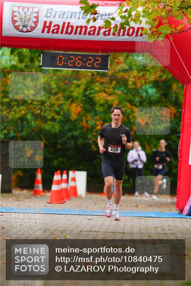 11.10.2026 - Bramfelder Halbmarathon 2026 LAZAROV Photography http://msf.ph/oto/10840475 11.10.2026 09:56:20 Laufen 0, 26, 22, 228 meine-sportfotos.de