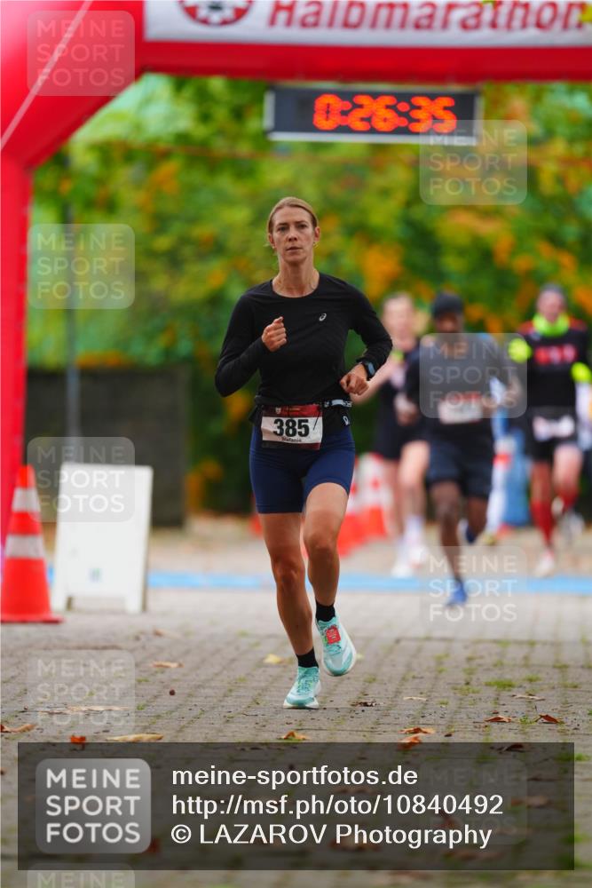 11.10.2026 - Bramfelder Halbmarathon 2026 LAZAROV Photography http://msf.ph/oto/10840492 11.10.2026 09:56:33 Laufen 0, 26, 35, 385 meine-sportfotos.de