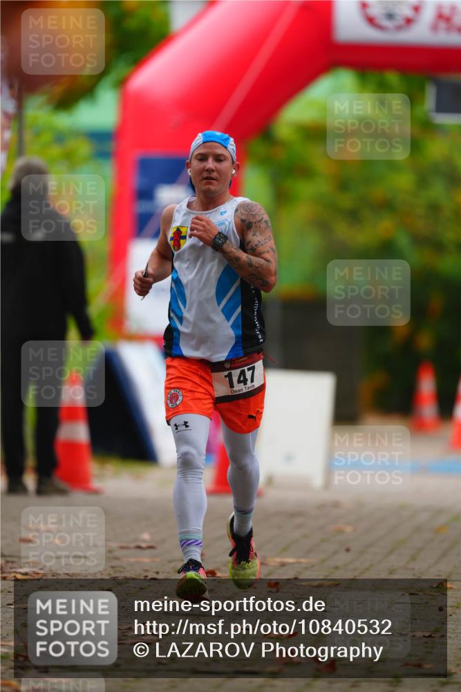 11.10.2026 - Bramfelder Halbmarathon 2026 LAZAROV Photography http://msf.ph/oto/10840532 11.10.2026 09:56:47 Laufen 147 meine-sportfotos.de