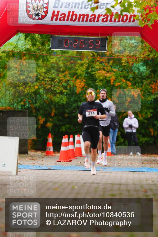 11.10.2026 - Bramfelder Halbmarathon 2026 LAZAROV Photography http://msf.ph/oto/10840536 11.10.2026 09:56:51 Laufen 274 meine-sportfotos.de
