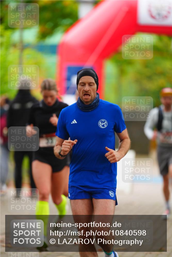 11.10.2026 - Bramfelder Halbmarathon 2026 LAZAROV Photography http://msf.ph/oto/10840598 11.10.2026 09:57:41 Laufen  meine-sportfotos.de