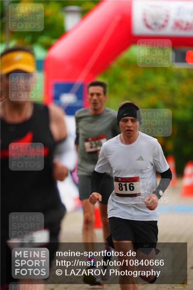 11.10.2026 - Bramfelder Halbmarathon 2026 LAZAROV Photography http://msf.ph/oto/10840666 11.10.2026 09:58:40 Laufen 29, 230, 35, 816 meine-sportfotos.de