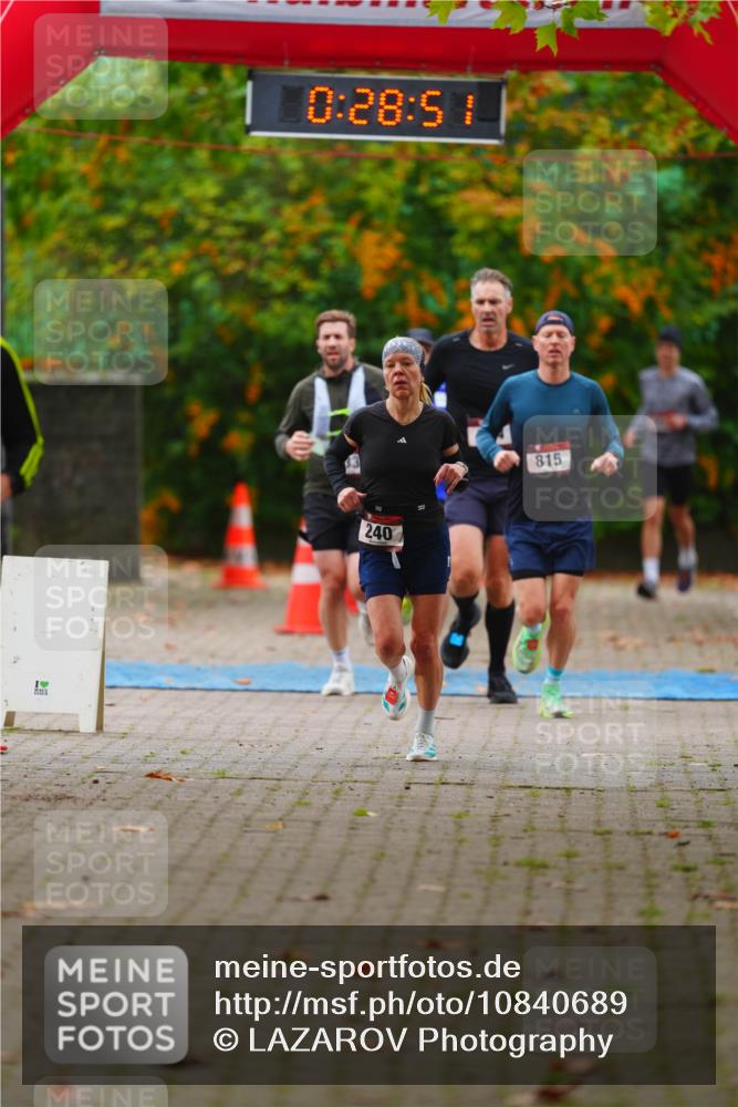 11.10.2026 - Bramfelder Halbmarathon 2026 LAZAROV Photography http://msf.ph/oto/10840689 11.10.2026 09:58:49 Laufen 10, 28, 51, 240, 815 meine-sportfotos.de
