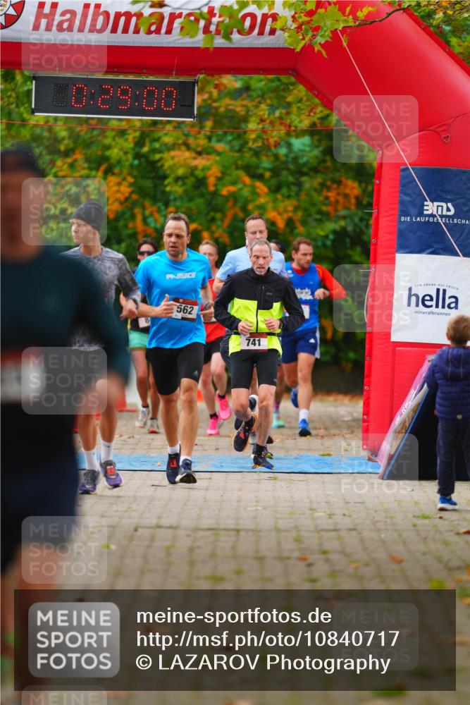 11.10.2026 - Bramfelder Halbmarathon 2026 LAZAROV Photography http://msf.ph/oto/10840717 11.10.2026 09:58:58 Laufen 1, 00, 29, 00, 562, 741 meine-sportfotos.de