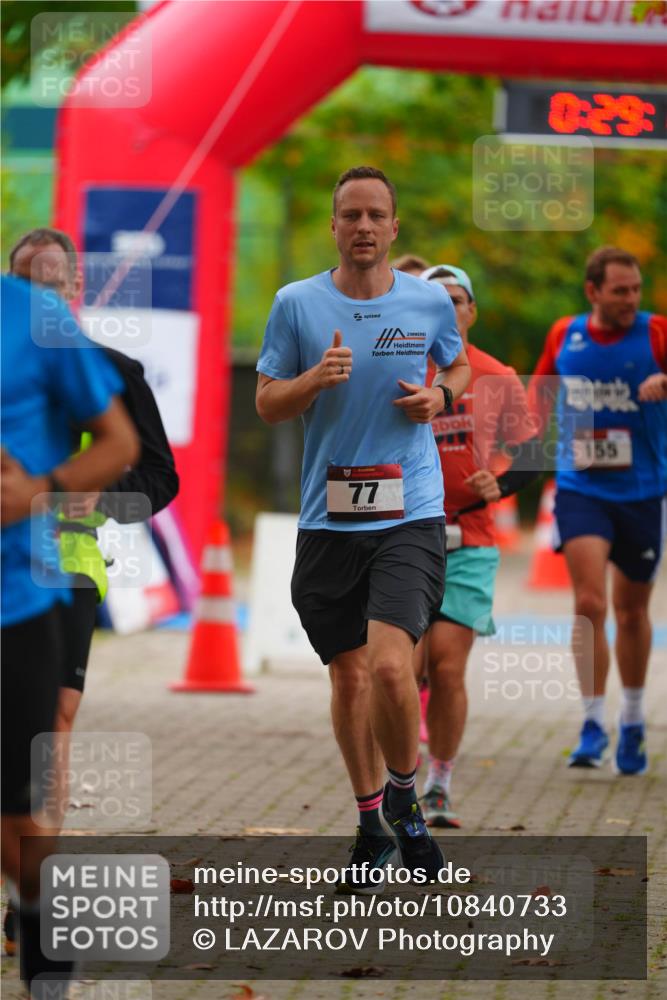 11.10.2026 - Bramfelder Halbmarathon 2026 LAZAROV Photography http://msf.ph/oto/10840733 11.10.2026 09:59:08 Laufen 77, 0, 29, 155 meine-sportfotos.de