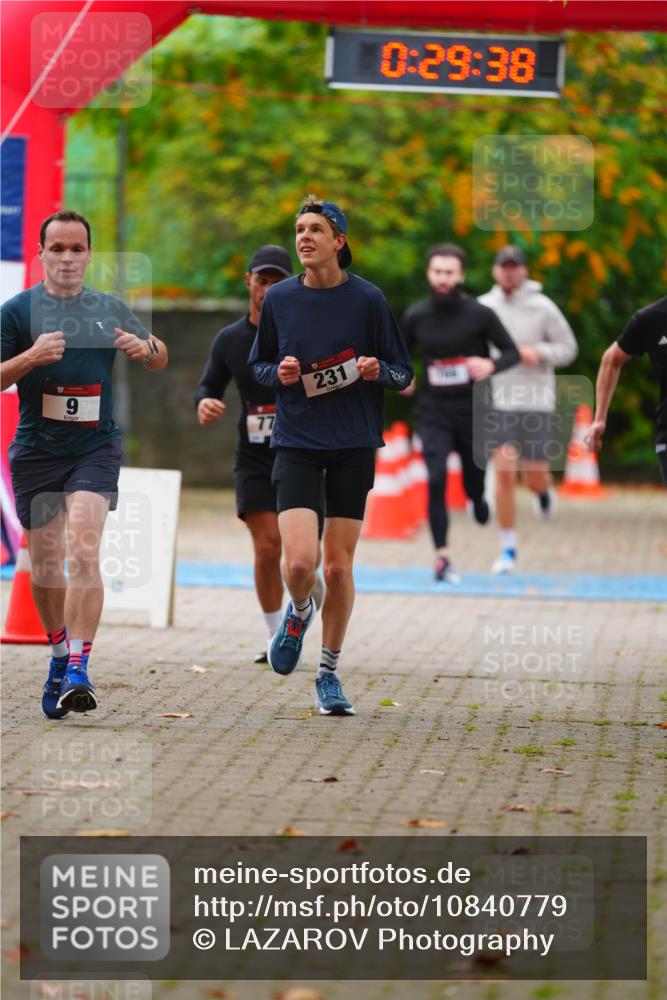 11.10.2026 - Bramfelder Halbmarathon 2026 LAZAROV Photography http://msf.ph/oto/10840779 11.10.2026 09:59:36 Laufen 0, 29, 38, 9, 231 meine-sportfotos.de