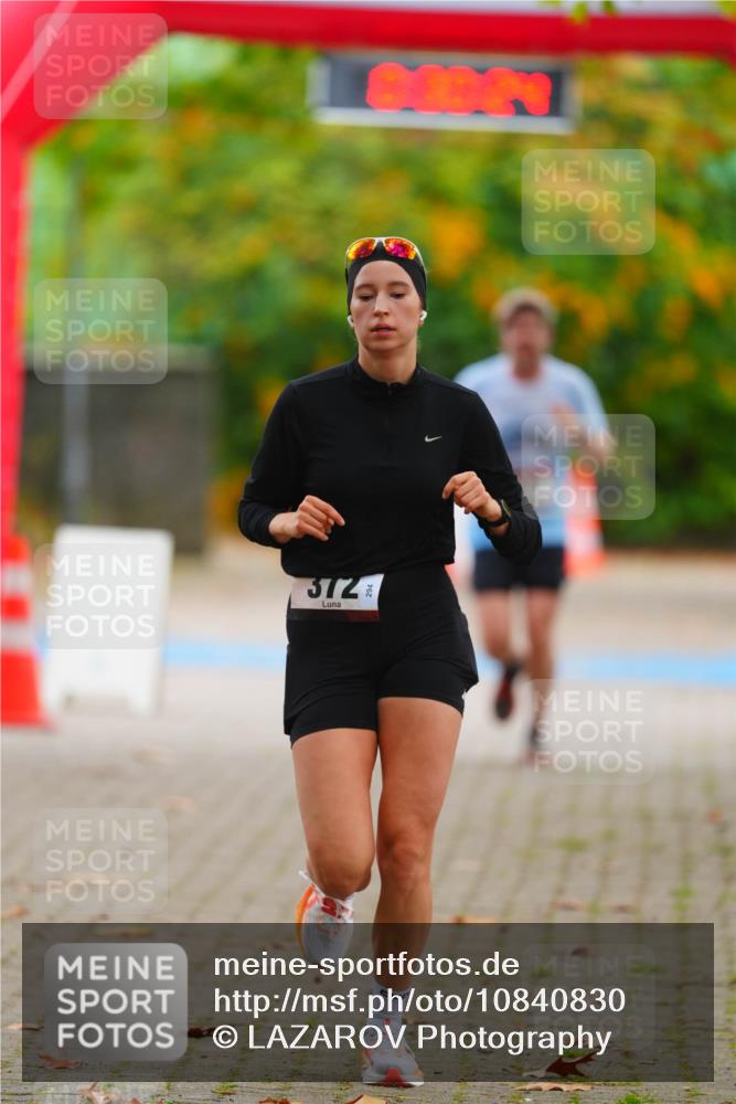 11.10.2026 - Bramfelder Halbmarathon 2026 LAZAROV Photography http://msf.ph/oto/10840830 11.10.2026 10:00:22 Laufen 372 meine-sportfotos.de