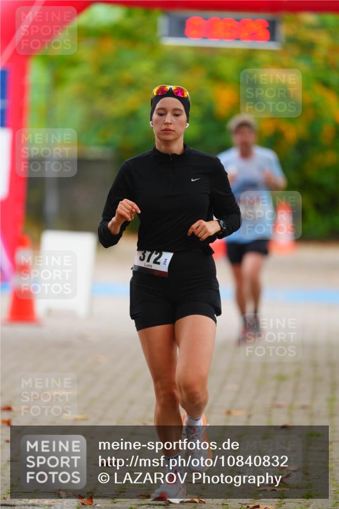 11.10.2026 - Bramfelder Halbmarathon 2026 LAZAROV Photography http://msf.ph/oto/10840832 11.10.2026 10:00:23 Laufen 372 meine-sportfotos.de
