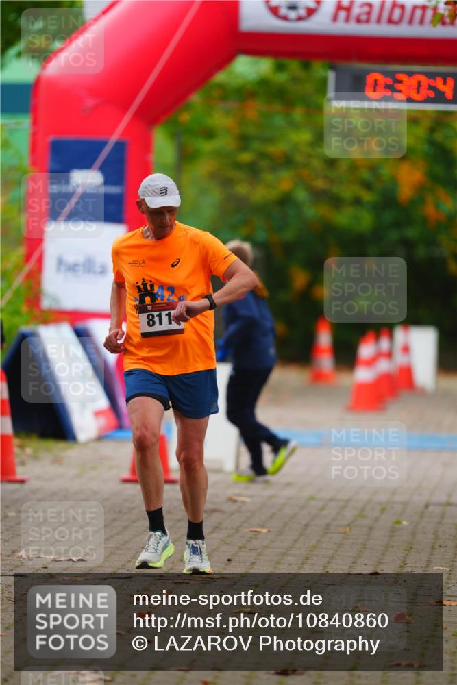 11.10.2026 - Bramfelder Halbmarathon 2026 LAZAROV Photography http://msf.ph/oto/10840860 11.10.2026 10:00:39 Laufen 3, 811, 0, 30, 4 meine-sportfotos.de