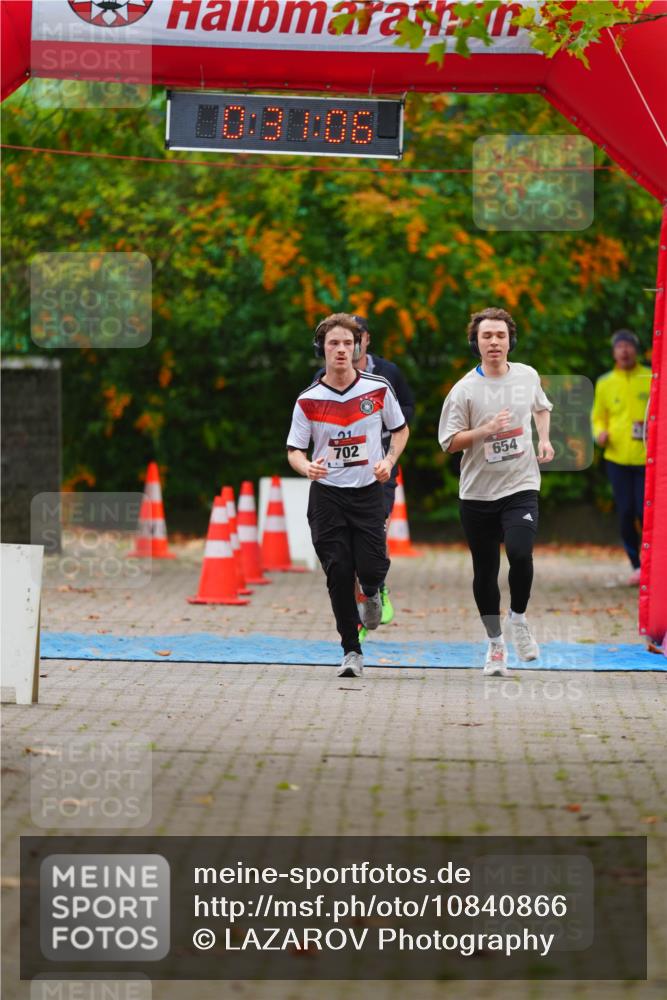 11.10.2026 - Bramfelder Halbmarathon 2026 LAZAROV Photography http://msf.ph/oto/10840866 11.10.2026 10:01:04 Laufen 10, 30, 06, 702, 654 meine-sportfotos.de