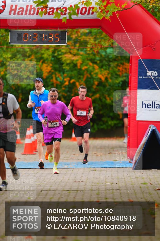 11.10.2026 - Bramfelder Halbmarathon 2026 LAZAROV Photography http://msf.ph/oto/10840918 11.10.2026 10:01:32 Laufen 0, 30, 35, 59, 460, 348 meine-sportfotos.de