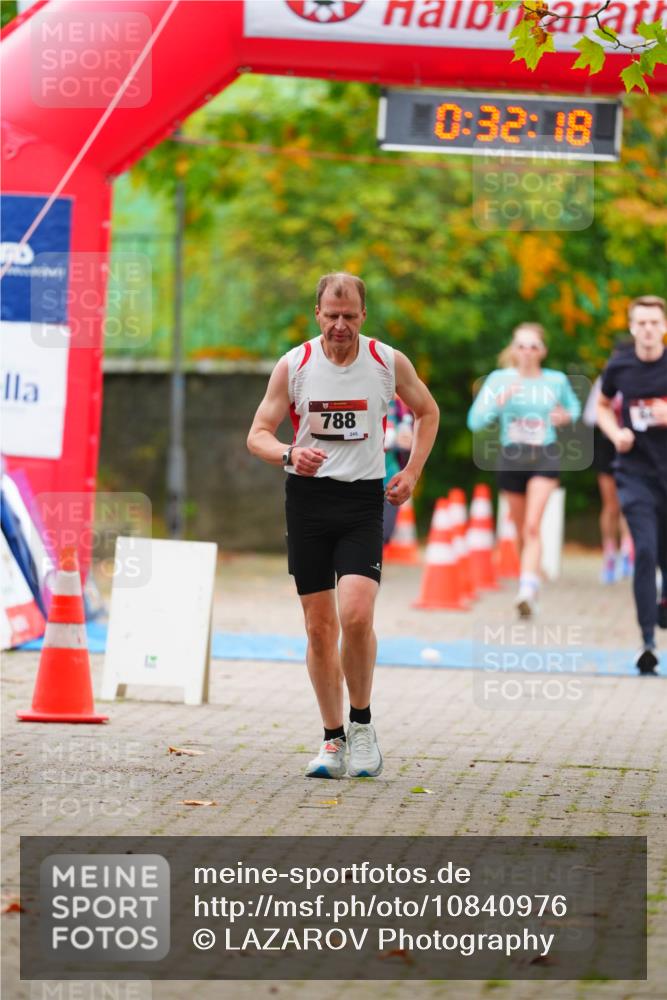 11.10.2026 - Bramfelder Halbmarathon 2026 LAZAROV Photography http://msf.ph/oto/10840976 11.10.2026 10:02:16 Laufen 788, 245, 0, 32, 18 meine-sportfotos.de