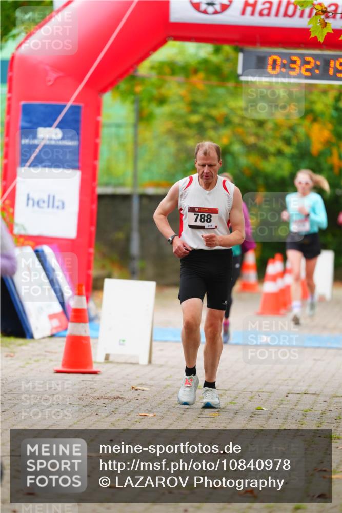 11.10.2026 - Bramfelder Halbmarathon 2026 LAZAROV Photography http://msf.ph/oto/10840978 11.10.2026 10:02:17 Laufen 788, 245, 0, 32, 19 meine-sportfotos.de