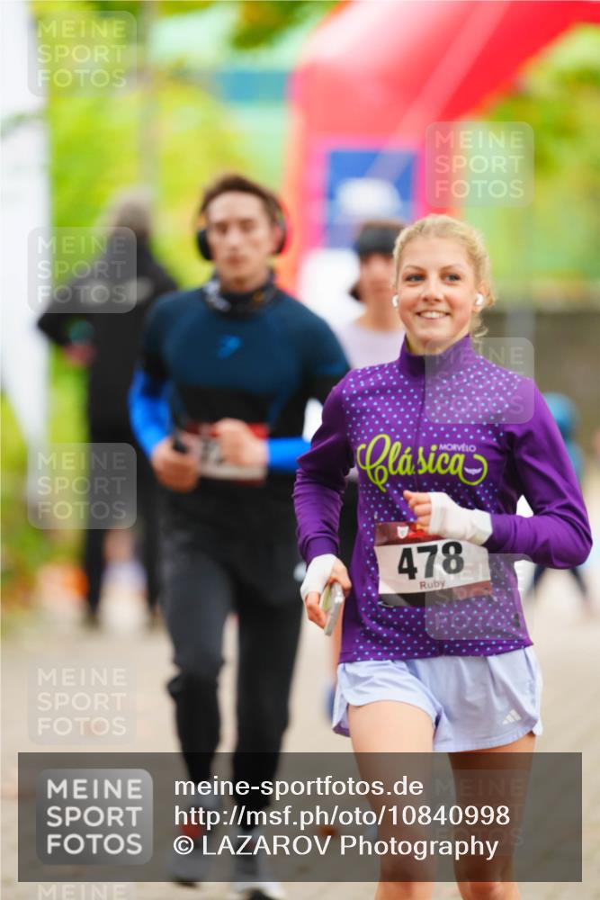 11.10.2026 - Bramfelder Halbmarathon 2026 LAZAROV Photography http://msf.ph/oto/10840998 11.10.2026 10:02:32 Laufen 478 meine-sportfotos.de