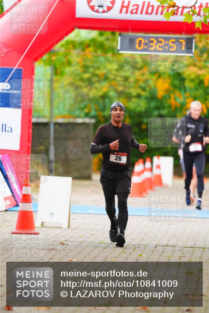 11.10.2026 - Bramfelder Halbmarathon 2026 LAZAROV Photography http://msf.ph/oto/10841009 11.10.2026 10:02:55 Laufen 0, 32, 57, 0, 26 meine-sportfotos.de