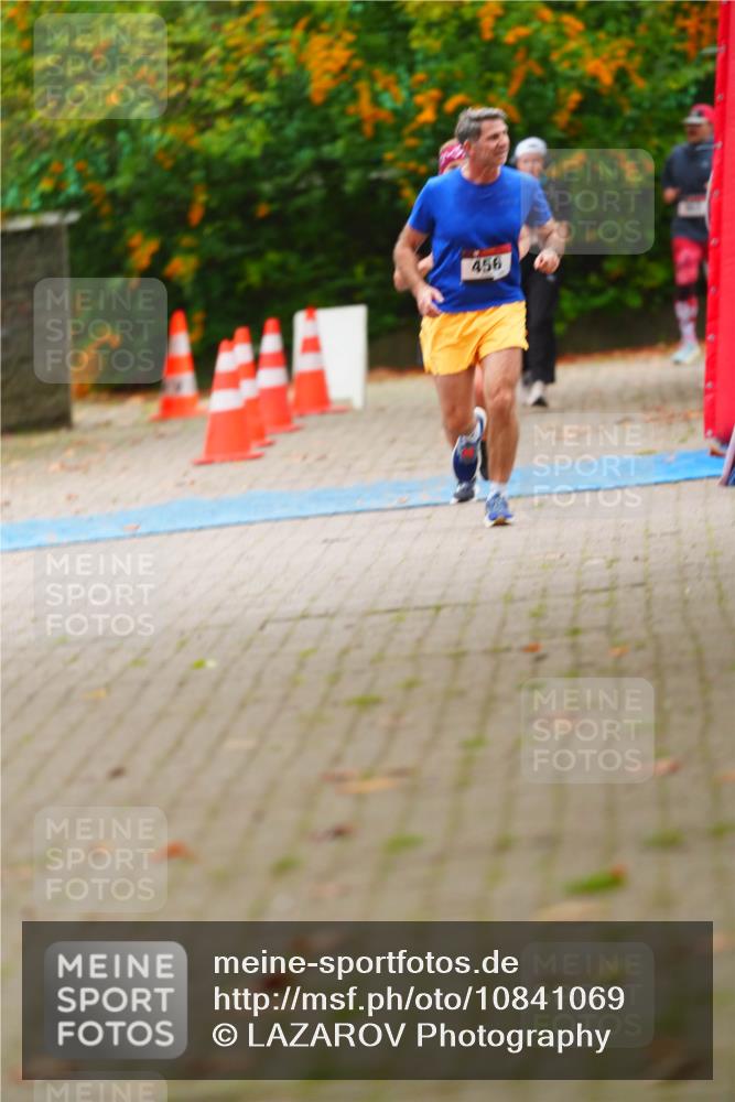 11.10.2026 - Bramfelder Halbmarathon 2026 LAZAROV Photography http://msf.ph/oto/10841069 11.10.2026 10:03:34 Laufen 456 meine-sportfotos.de